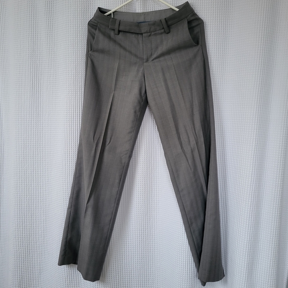 Mexx grey pinstripe pantsuit, size 2, new condition - Picture 6 of 9